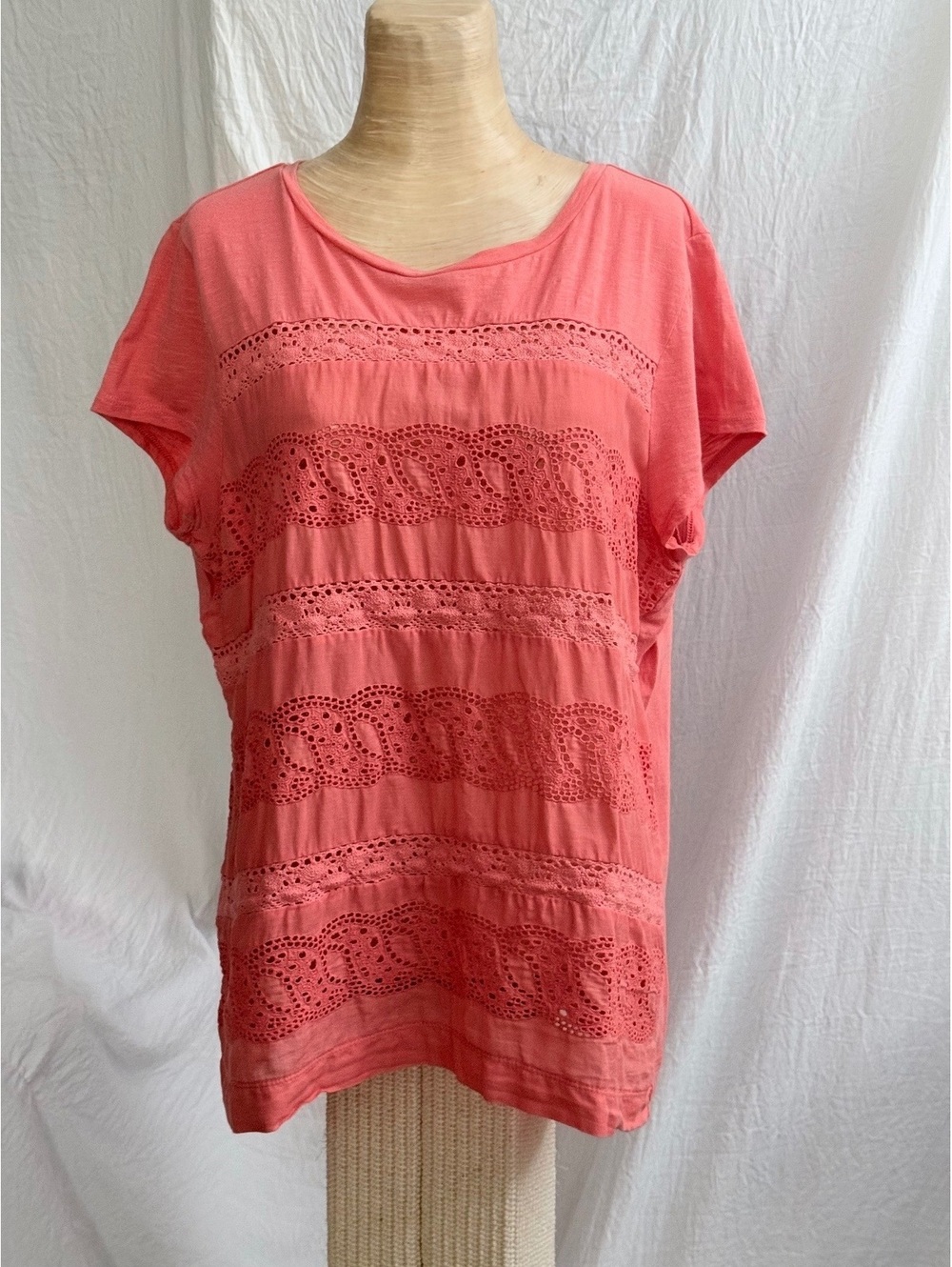 🆕LISTING🆕 Loft Salmon Top